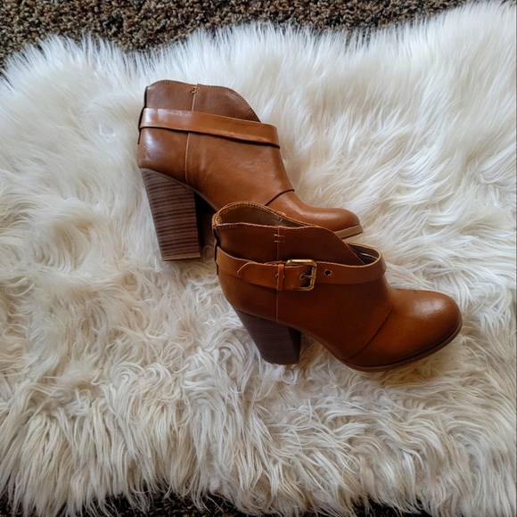 NEW JustFab Booties. PRICE FIRM - Picture 2 of 5